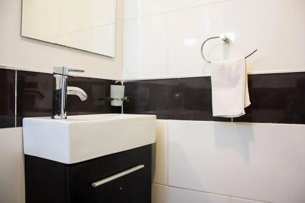 Modern And Centric Apartment With Pool And Gym At Downtown Santo Domingo